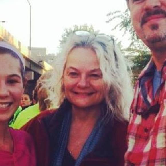 Meet your Posher, Heidi - Picture 1 of 1